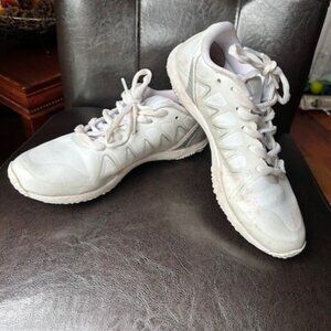 Varsity DBL Edge 2 Cheer Sneakers